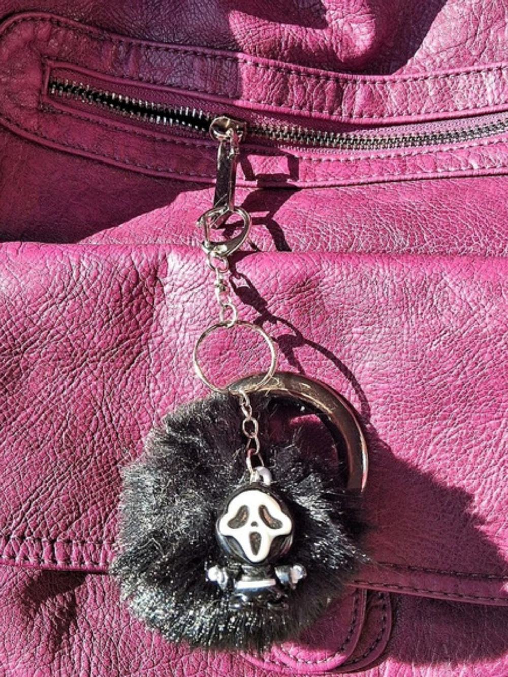Scream HALLOWEEN Black Keychain Charm Like New